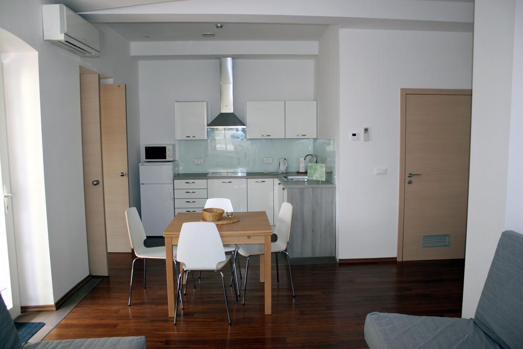 Park Apartment